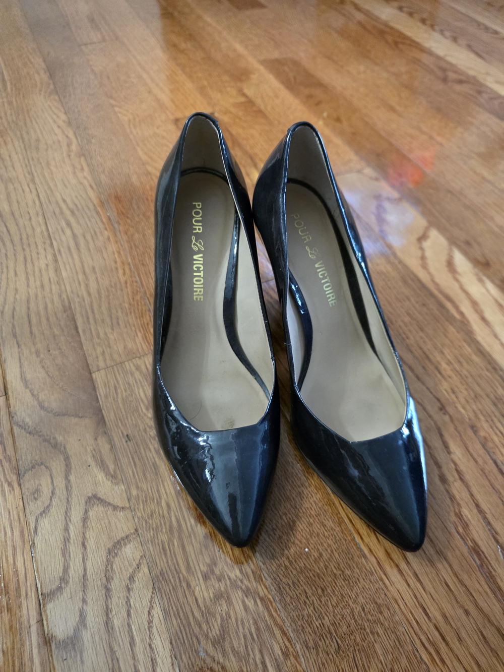 Pour La Victoire Black Patent Pointed-Toe Pumps